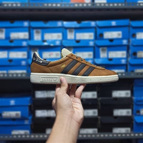 Adidas munchen Oktoberfest night brown